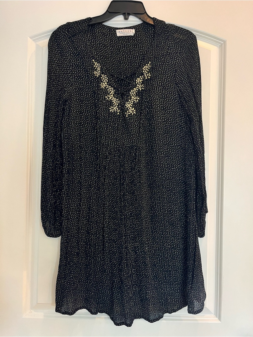 Velvet by Graham & Spencer Black Long-Sleeve Embroidered Tunic Dress